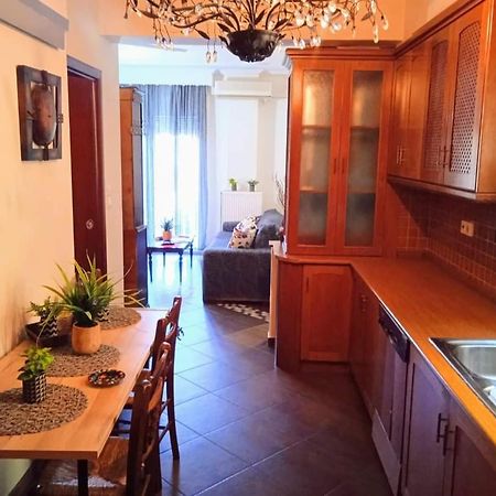 Blue Moon Accommodation 네아 미카니오나 외부 사진