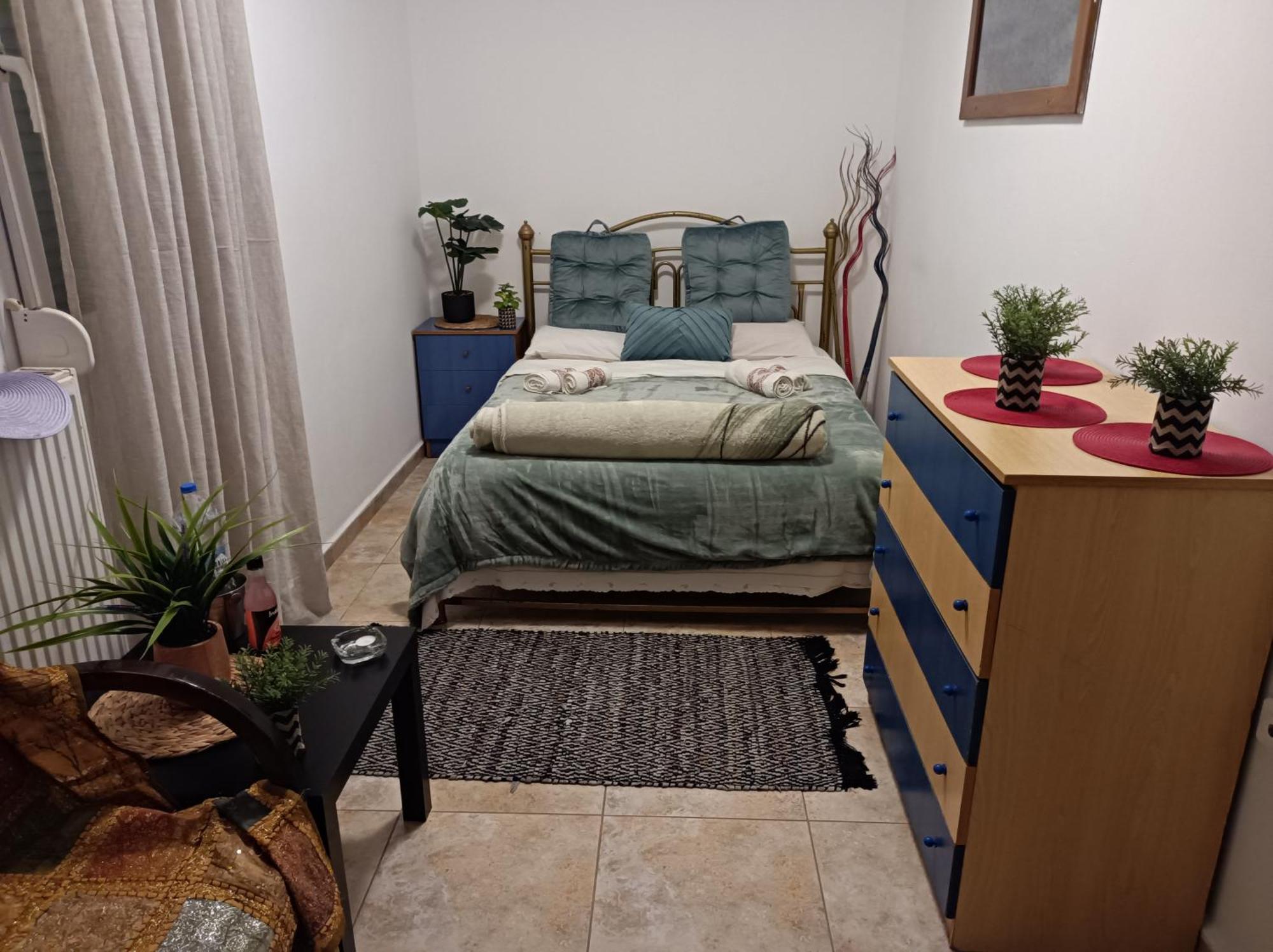 Blue Moon Accommodation 네아 미카니오나 외부 사진